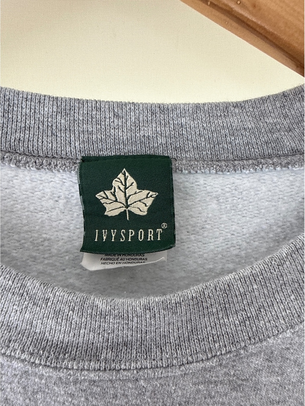 Cornell University IvySport Sweatshirt Mens L Gray Red Ivy League Crewneck - Picture 2 of 4